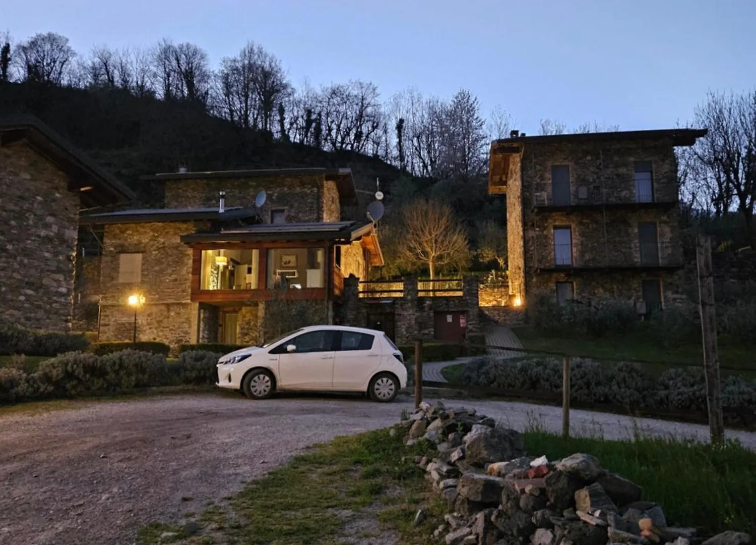 Villa Borgo Erbiola Colico 0*,
