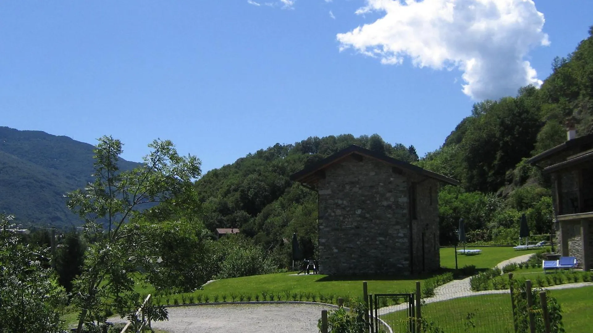 Borgo Erbiola Villa Colico Italy