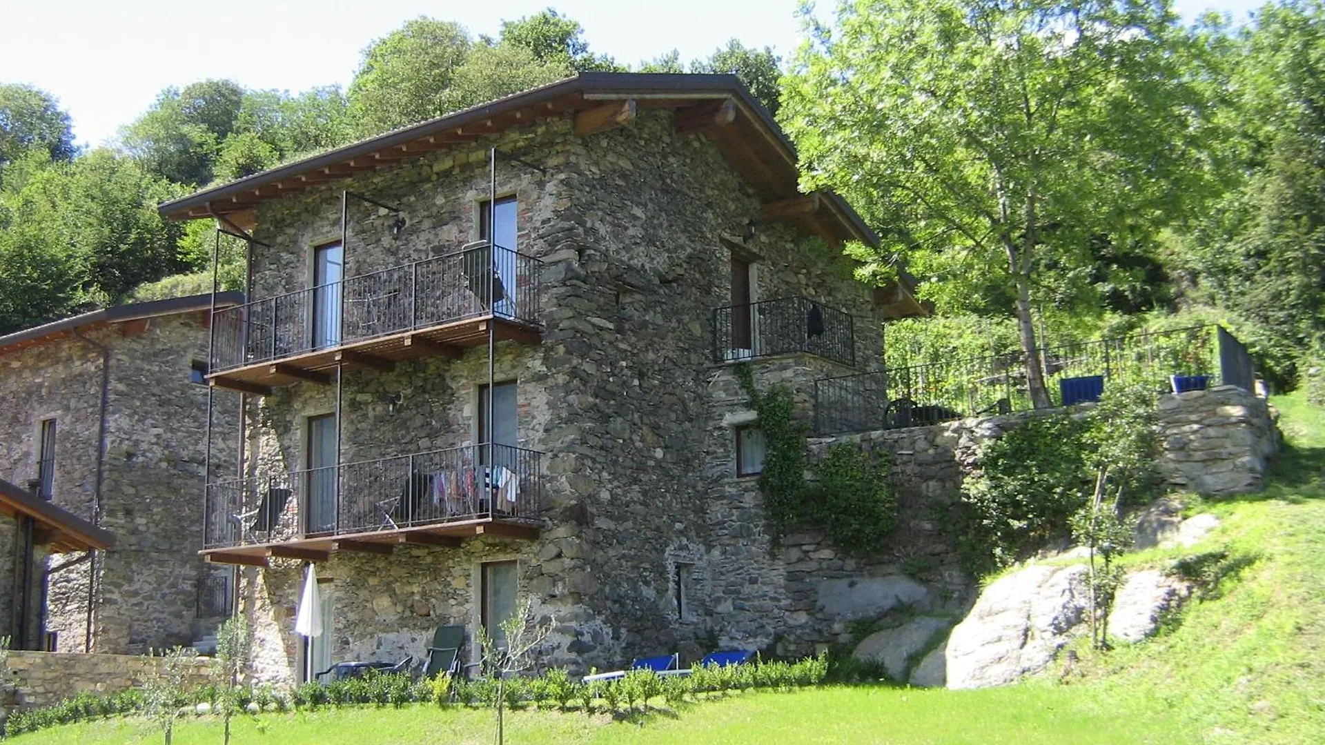 Borgo Erbiola Villa Colico