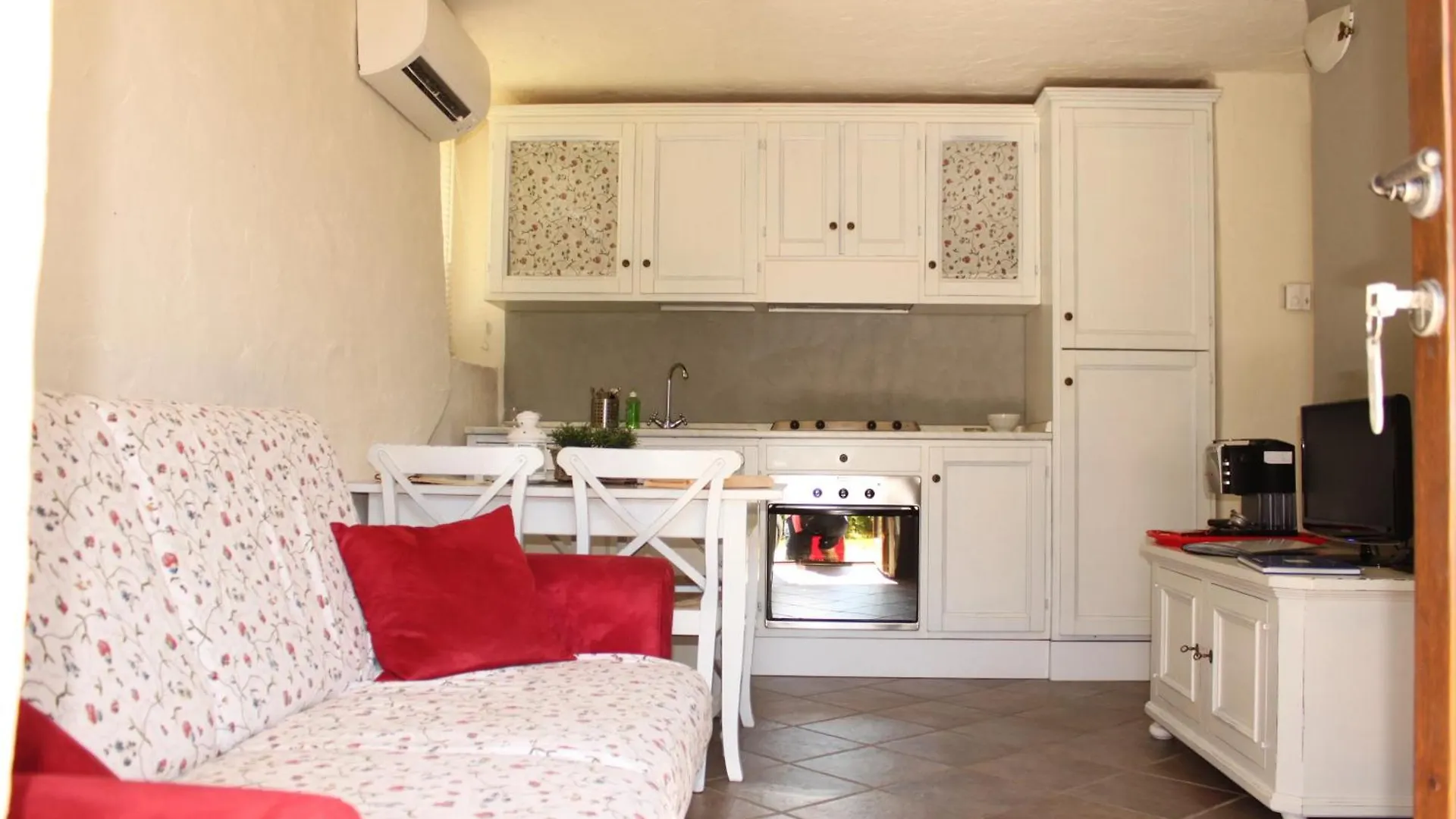 Borgo Erbiola Villa Colico Farm stay